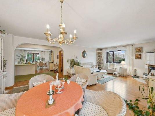 Wohnzimmer 2 mit Essbereich EG