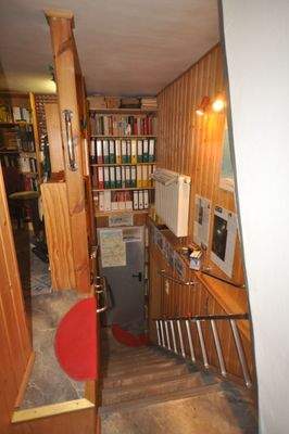 31 Zugang Keller und Garage.JPG