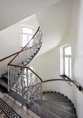 Stiegenhaus innen VI