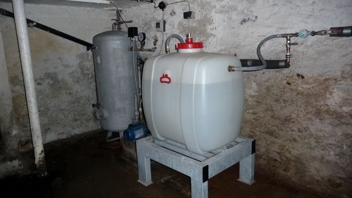 Wasserdruckerhöher Keller