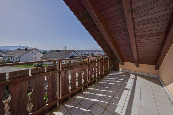 Balkon mit Weitblick im DG