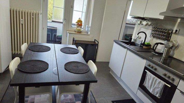 Muster - Wohnküche mit Essbereich