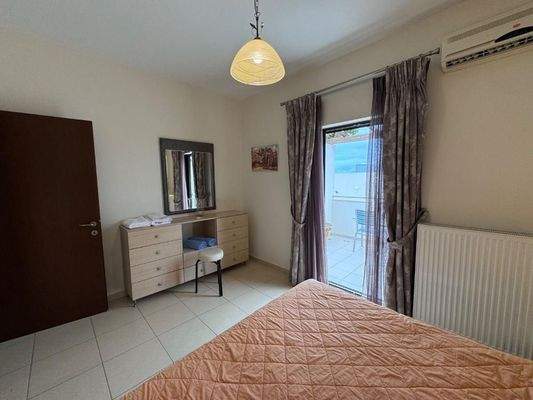 Kreta, Skaleta: Einfamilienhaus in einer Wohnanlage zu verkaufen