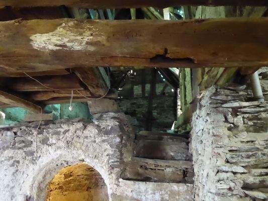 Aufgang hintere Scheune oben