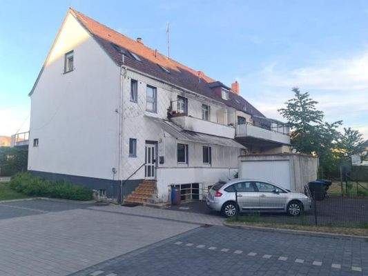 Seiten- und Rückansicht