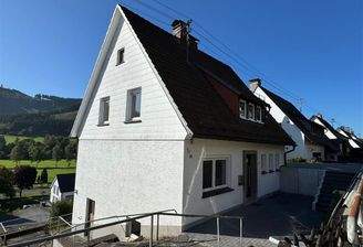 Straßen-Ansicht