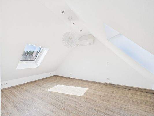klimatisiertes Jugendzimmer im Dachgeschoss