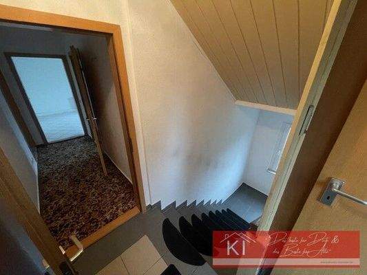 Flur OG/ Eingang Wohnung2