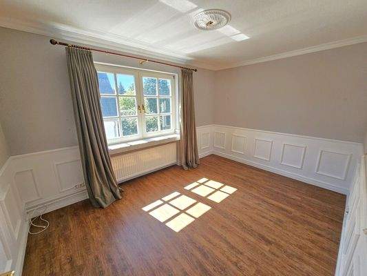 Schlafzimmer ca. 12,5 m² 