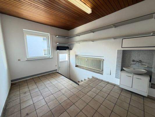 Hintereingang/Lieferanteneingang Gewerbe