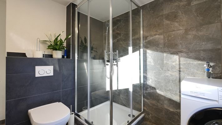 071 Bad, Dusche (1 von 1).jpg