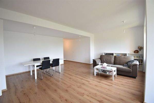 Wohn- und Essbereich 3