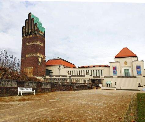Hochzeitsturm, Ausstellungs Gebäude Mathildenhöhe.jpg