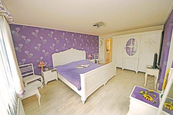 Schlafzimmer im OG Herrenhaus)