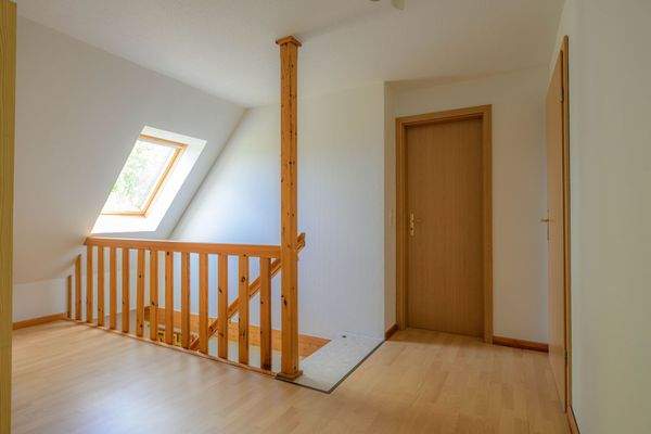 Treppenaufgang DG.jpg