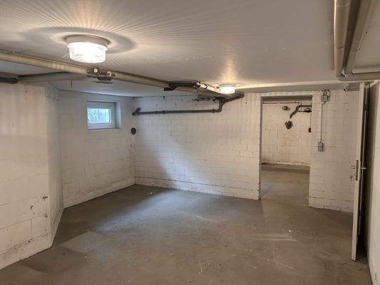 Kellerabteil zur Einheit