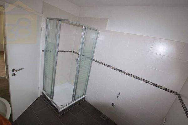 Wohnung 2 EG Badezimmer