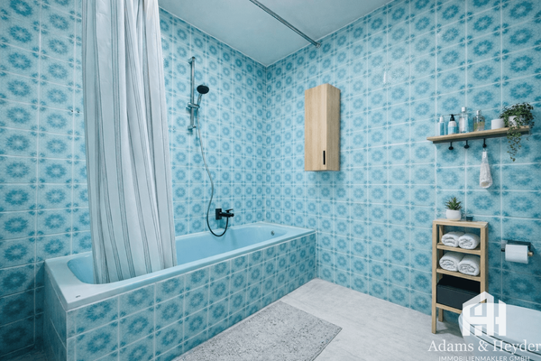 Bad (KI-Einrichtungsbeispiel)