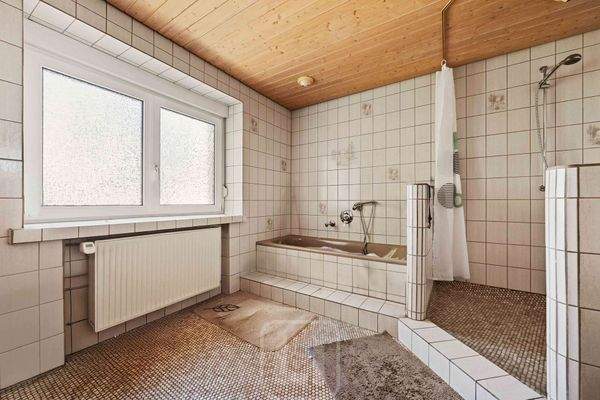 OG | Bad mit Wanne, ...