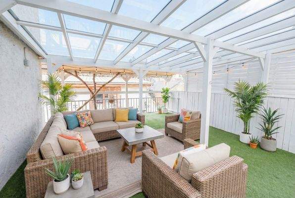 Terrasse Haus rechts nach Modernisierung-BEISPIELBILD