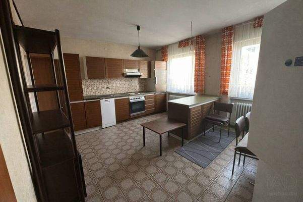 Geräumige Küche im Erdgeschoss.