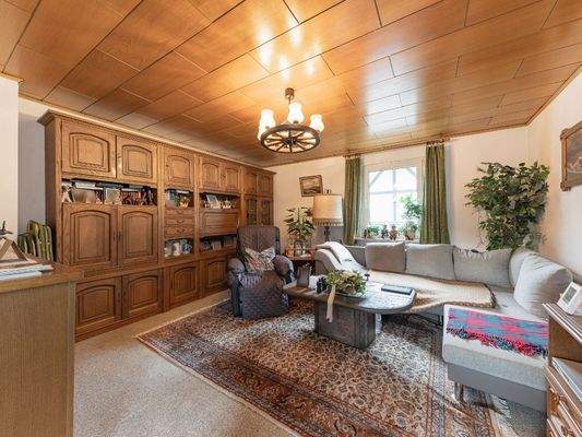 Wohnzimmer (Hauptwohnung)