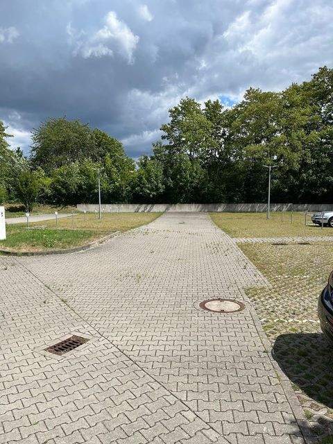 Kiel- Mettenhof Garage, Kiel- Mettenhof Stellplatz