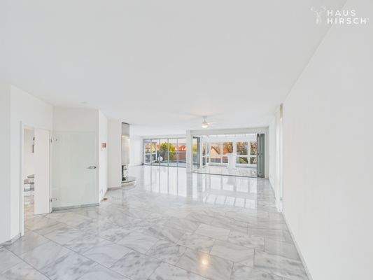 Wohn- Essbereich mit Wintergarten 