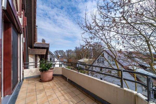 Balkon mittlere Ebene