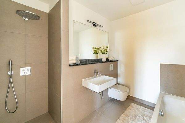 Wannen- und Duschbad