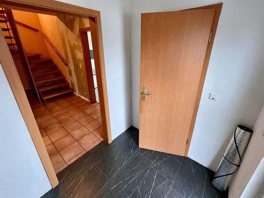 Eingangsbereich / Windfang ...