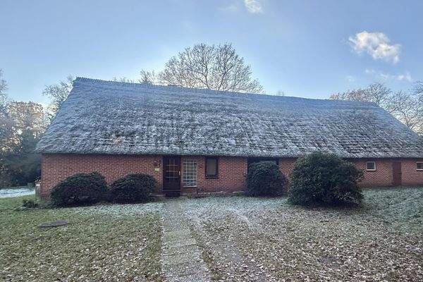 Bauernhaus/Altbestand Ostansicht