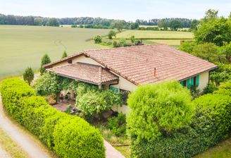 Einfamilienhaus mit Feldblick