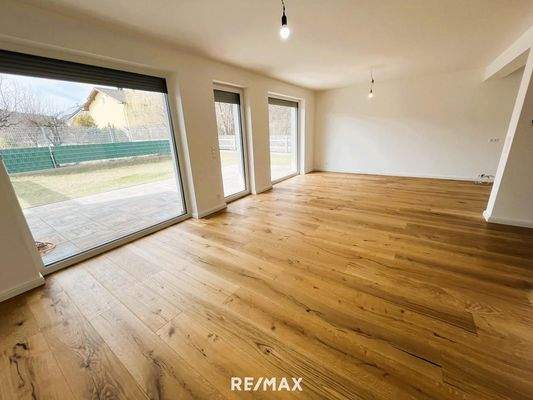 Erdgeschoss - Wohn- und Esszimmer