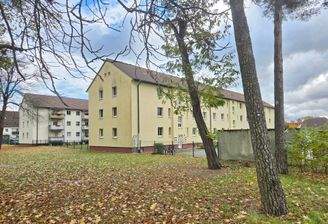 2 zwei Mehrfamilienhäuser.jpg