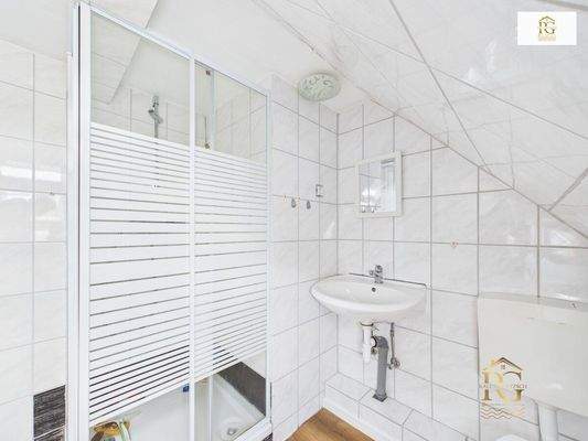 2. Badezimmer OG-PR0321-STILL012