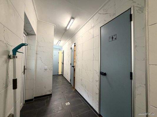 Sanitärgebäude innen