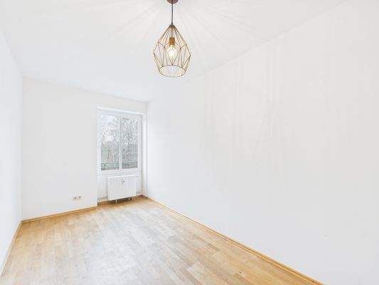 Kinder -/ Arbeitszimmer 1