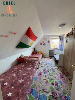 Zimmer 2 OG
