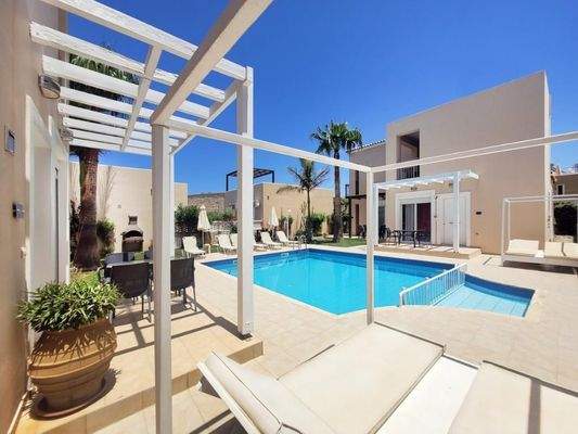 Kreta, Nopigia: Schöne 2-Zimmer-Wohnung in Anlage in Strandnähe zu verkaufen