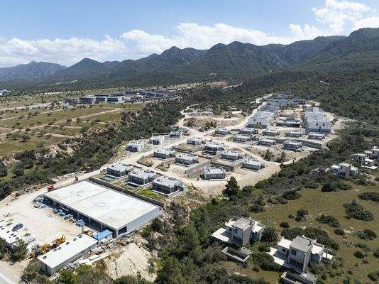 Apartment for Sale in a Seaside Complex in Tatlısu Gazimağusa