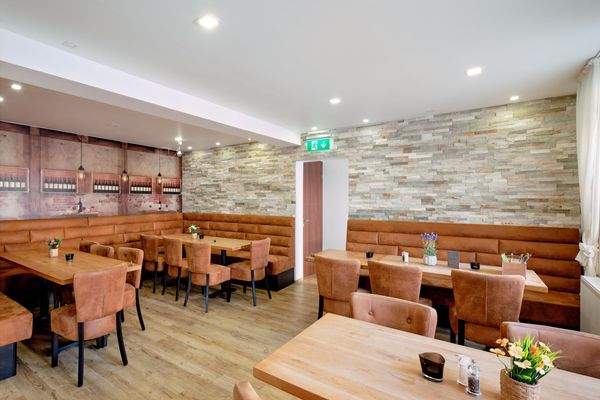 Gaststätte im Erdgeschoss