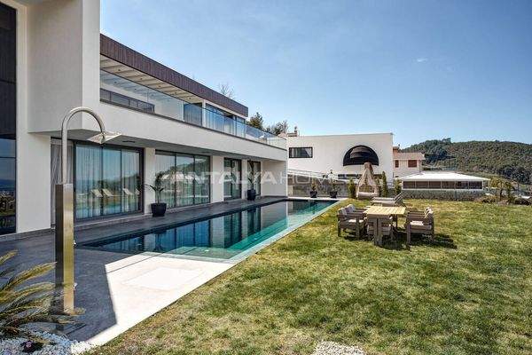 Houses with Private Pools Close to the Sea in Alanya Kargıcak