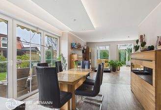 Wohnzimmer / Essbereich