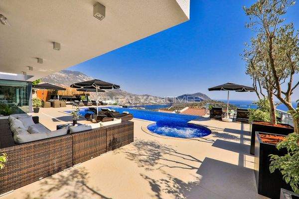 Sea and Mountain-View Villa with Private Pool in Kalkan Kaş