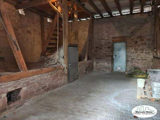 Blick in die Scheune.jpg