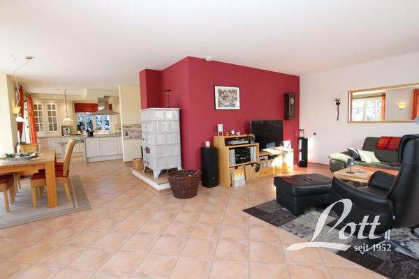 Wohn-, Ess- und Kochbereich