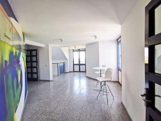 Entrée aus dem Treppenhaus