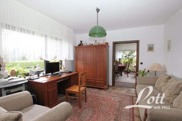 Essen zwischen Küche und Wohnzimmer (EG)