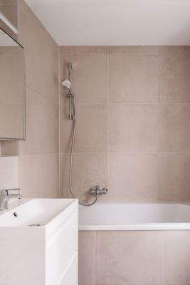 Tagesbelichtetes Wannenbad en Suite